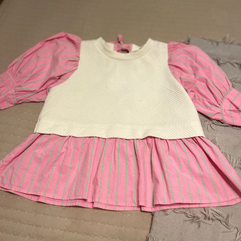 Entro cute pink stripe puff sleeve Top
